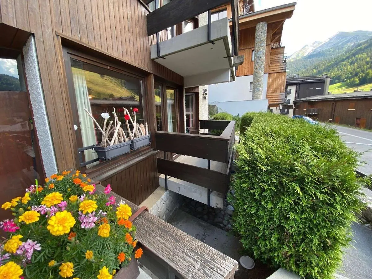 Apartment 2 Pieces Au Centre Avec Cuisine Equipee Et Balcon - La Clusaz - Fr-1-459-116 France